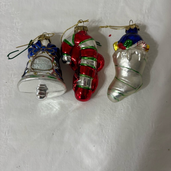 Christmas ornaments from the Thomas Pacconi Classics collection. - Picture 2 of 5